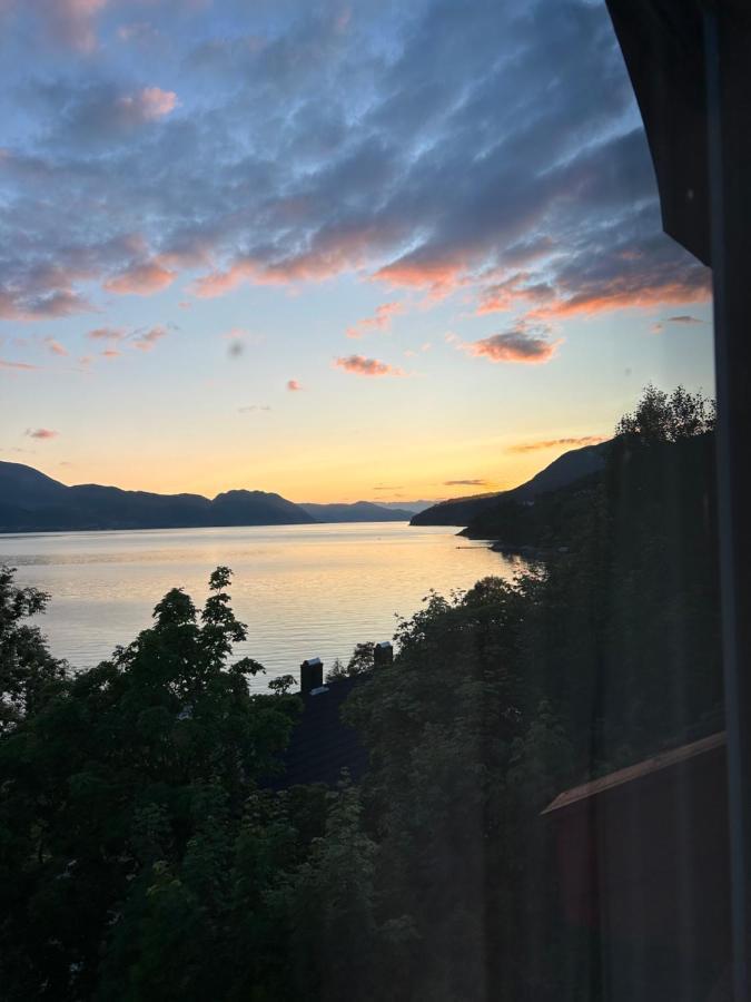 Line Pa Hauane1 Bed & Breakfast Volda Bagian luar foto
