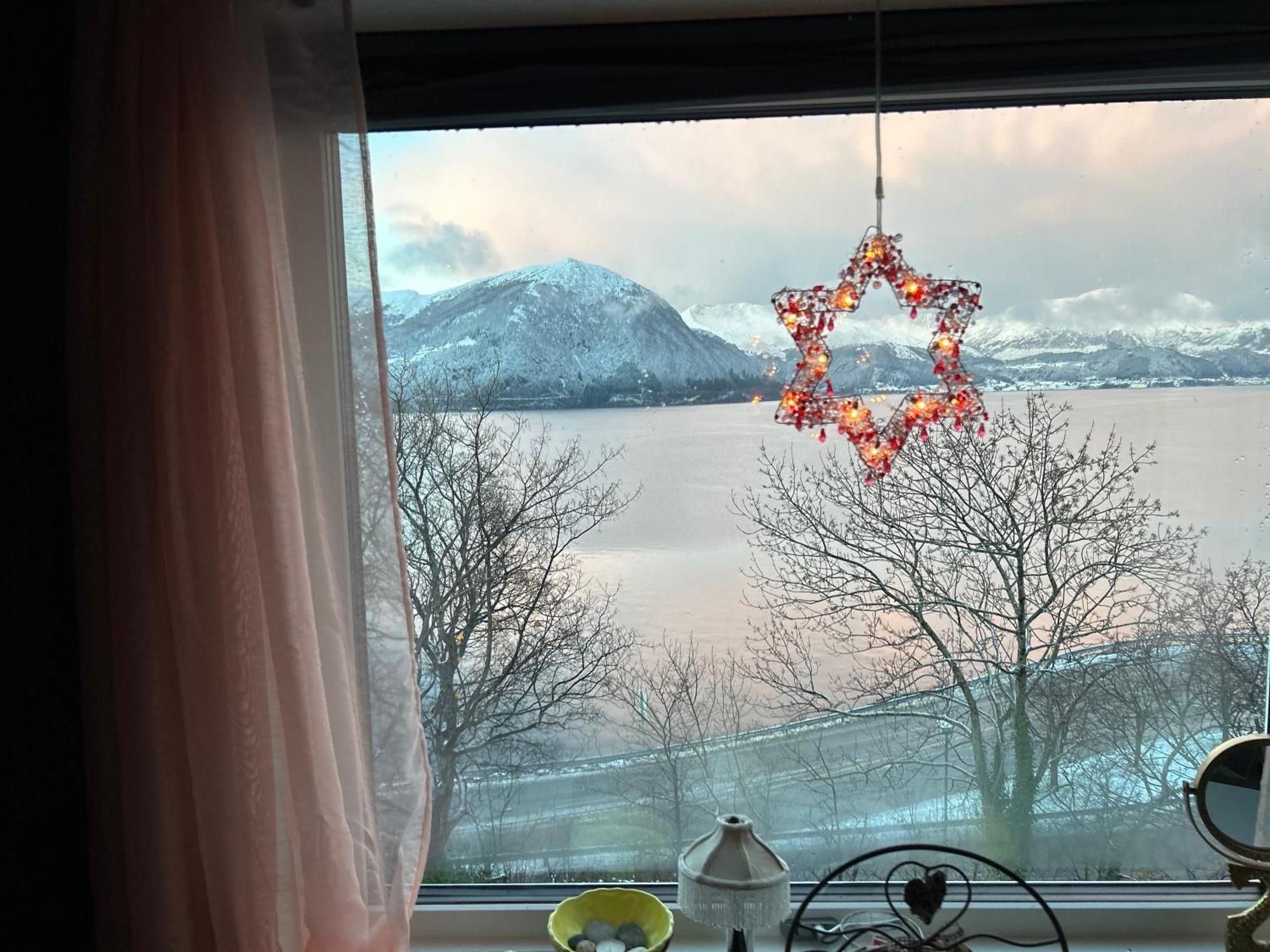 Line Pa Hauane1 Bed & Breakfast Volda Bagian luar foto