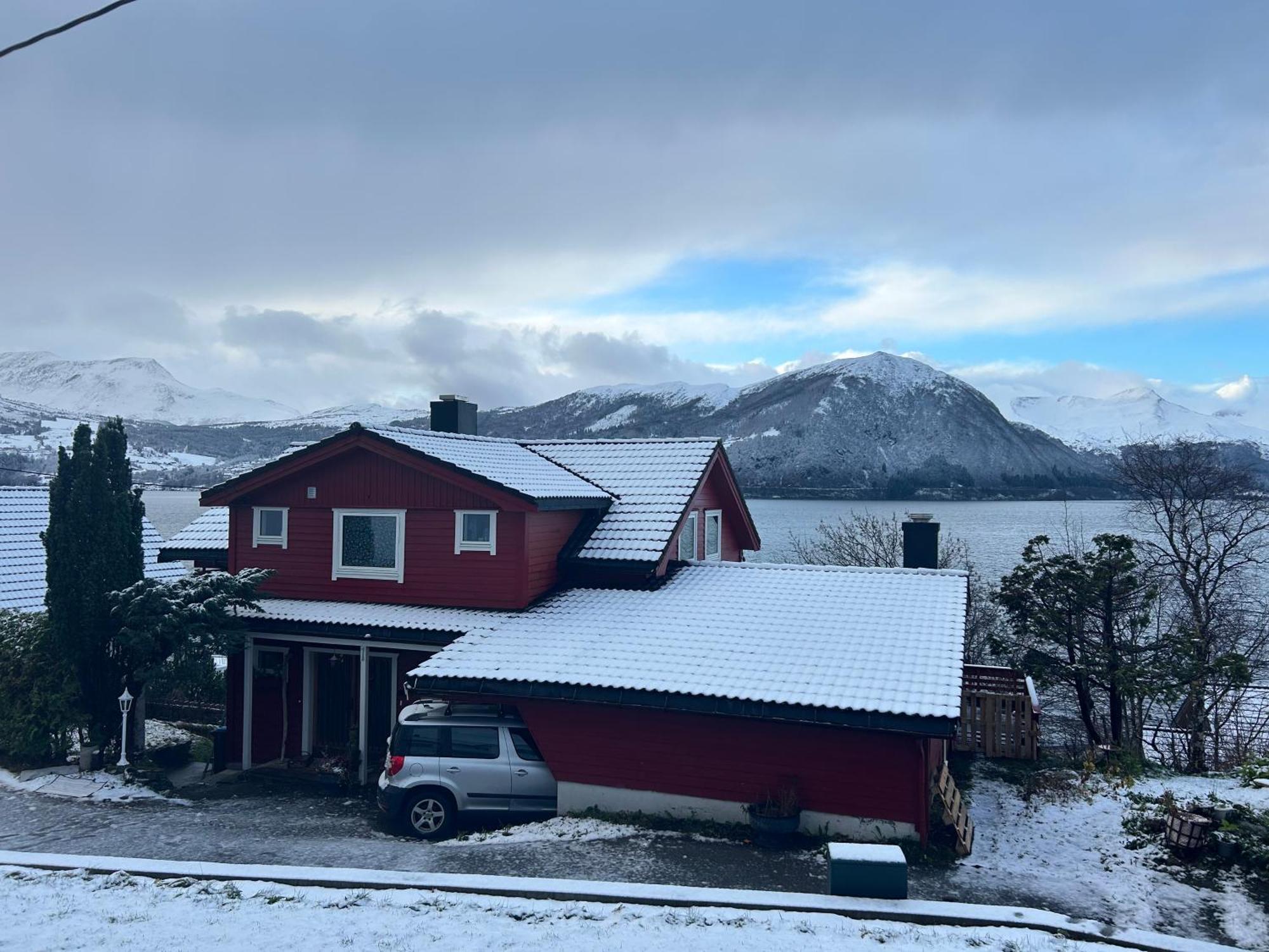 Line Pa Hauane1 Bed & Breakfast Volda Bagian luar foto