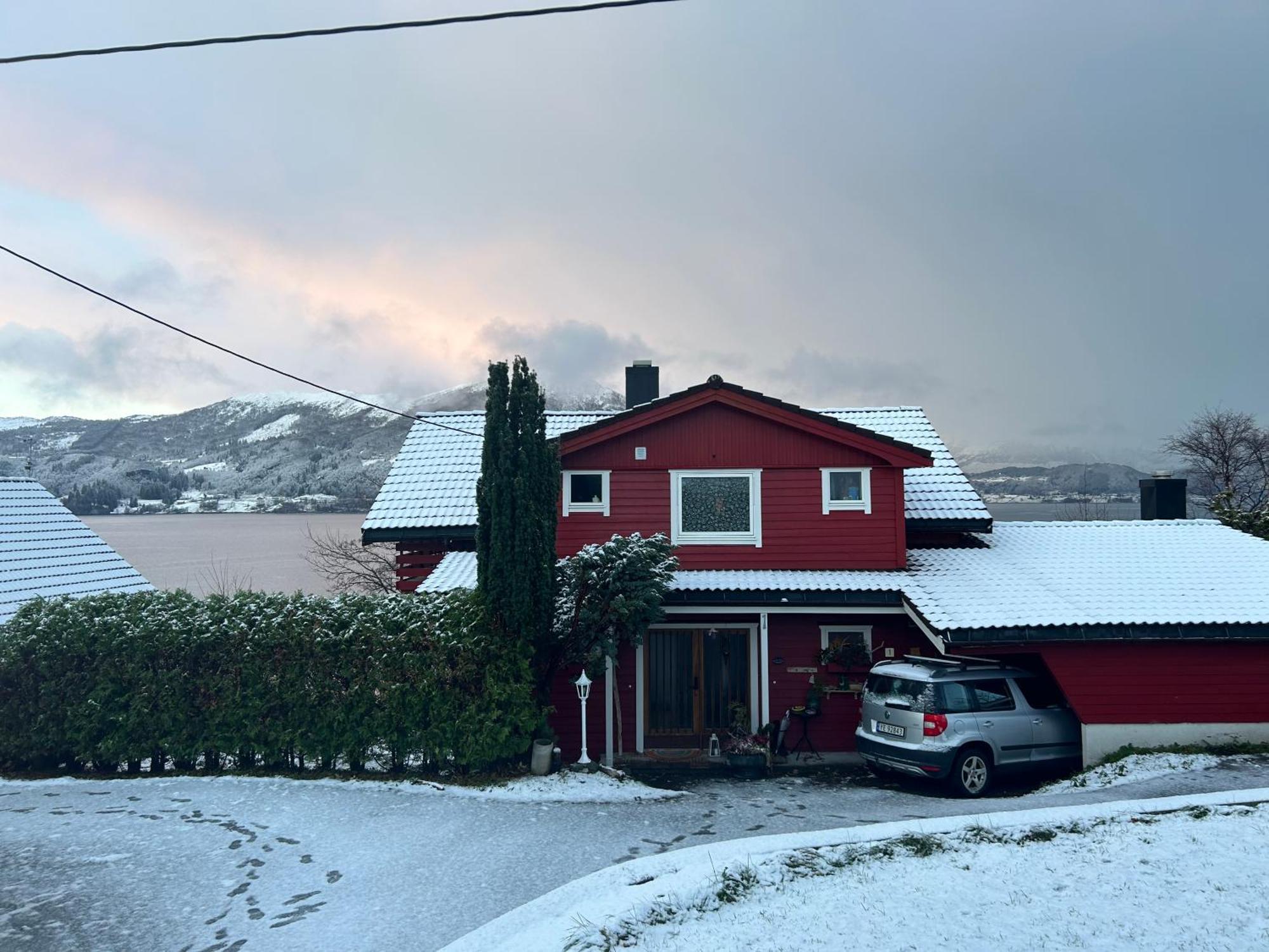 Line Pa Hauane1 Bed & Breakfast Volda Bagian luar foto